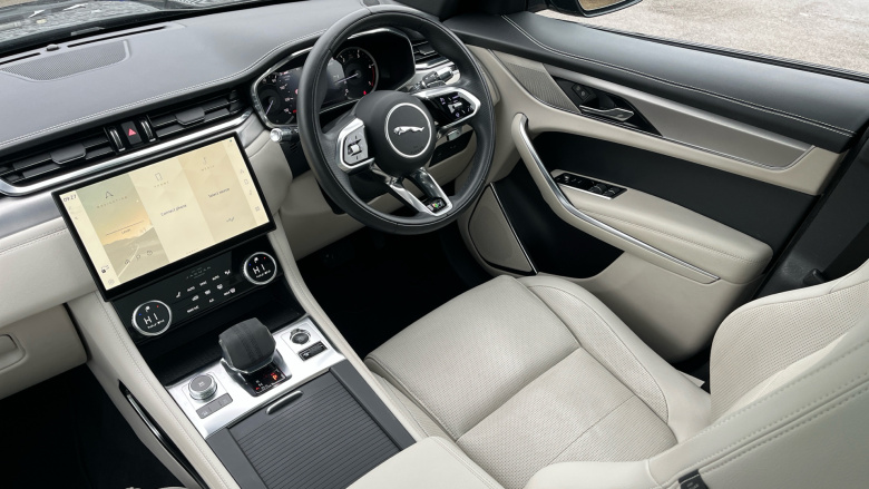 Jaguar F-Pace 2.0 D200 R-Dynamic S 5dr Auto AWD Diesel Estate